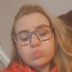 Meet your Posher, Cheyanne